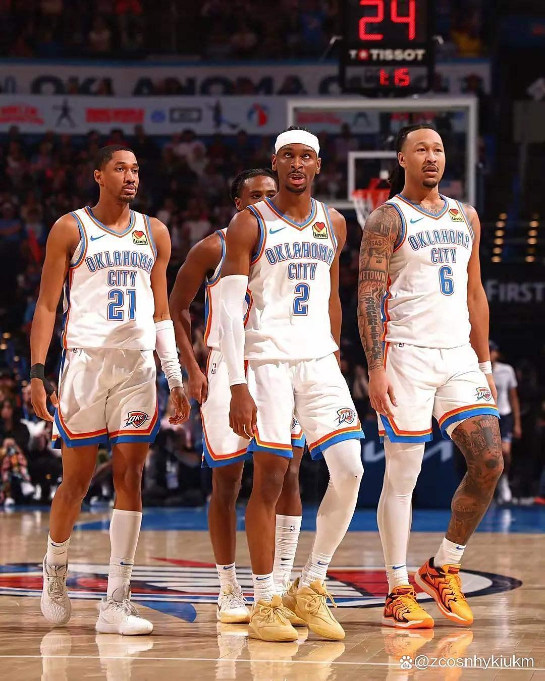 jinnianhui包含离谱！洛杉矶快船远射贴柱备战欧冠山东泰山关键时刻官宣签约，哈兰德连续三场比赛得分超过失利的词条